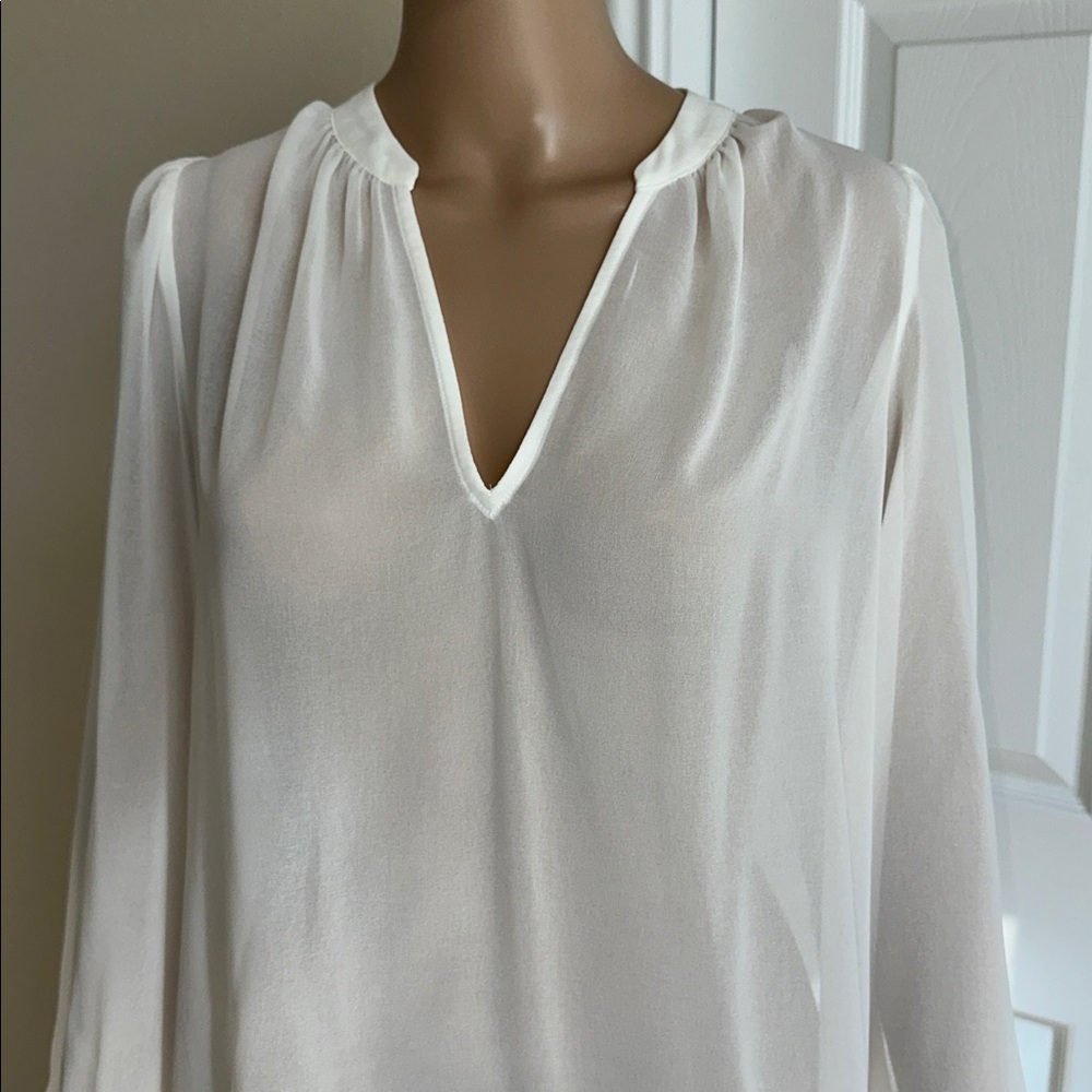 Banana Republic Sheer Cream Blouse Size Medium - Picture 3 of 14